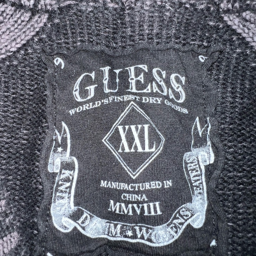 Men’s Sweater - Picture 3 of 4